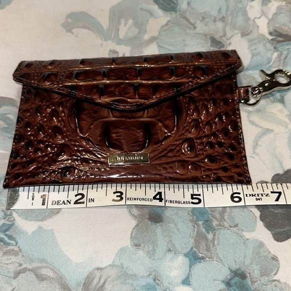Brahmin Pecan Croc Embossed Clip on Envelope Bag EUC - Picture 2 of 10